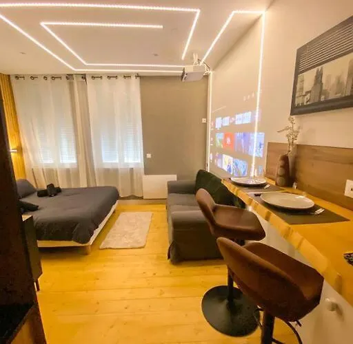 Le Pluvier D\'Argent*Home Cinema