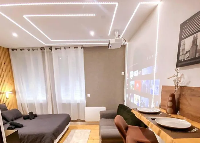 Le Pluvier D\'Argent*Home Cinema